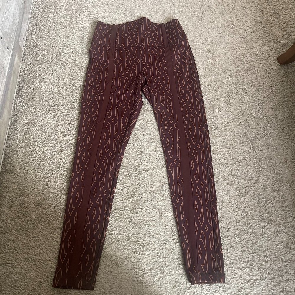 Ivy Park x Adidas Beyonce Icy Park Night Red/Wild Brown Monogram Leggings Size L